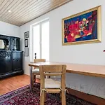 Light-filled Near Old Town & - Free Parking - Close To Port Apartment