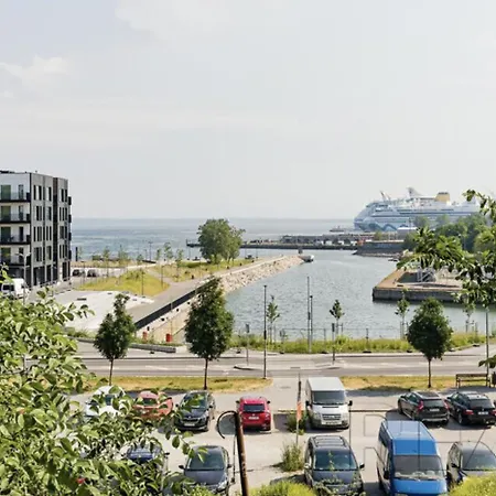 Lejlighed Light-filled Near Old Town & - Free Parking - Close To Port *