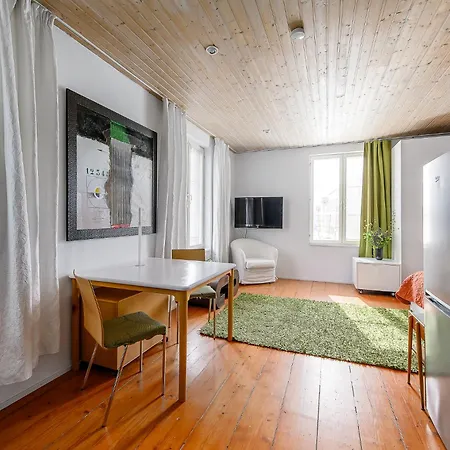Light-filled Near Old Town & - Free Parking - Close To Port *
