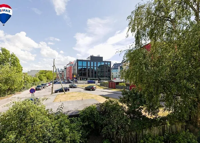 アパート Cozy Near Port & Old Town With Free Parking! タリン